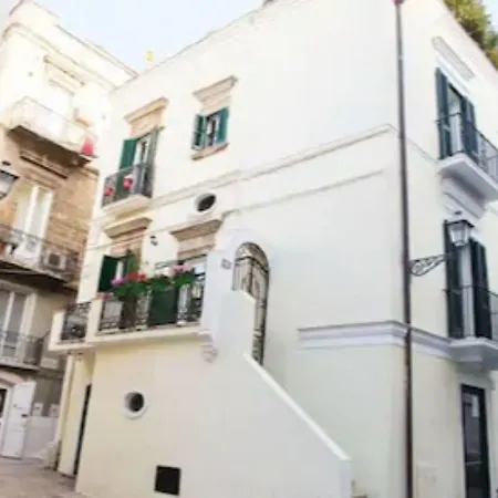 Old Town לינה וארוחת בוקר בארי