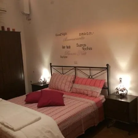 Old Town Bed & Breakfast 3*
