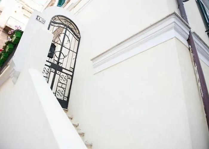 Old Town 3* Бари